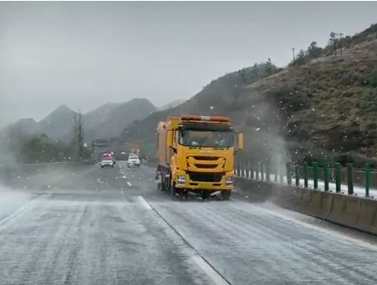 喷气式除雪车