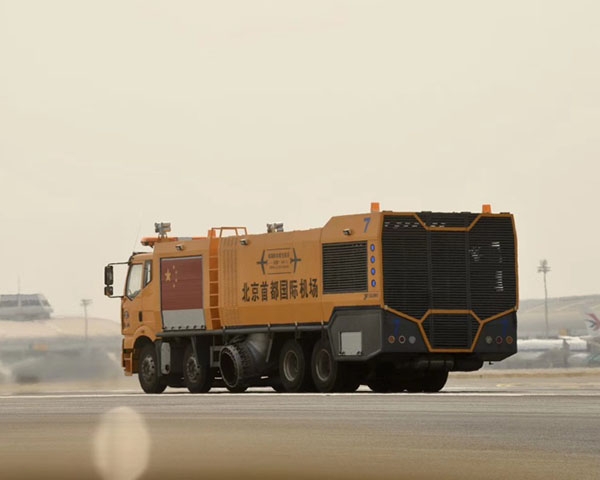 狂风吹雪车